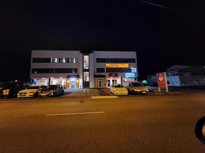 Base - Capital Area Apartment Hafnarfjordur